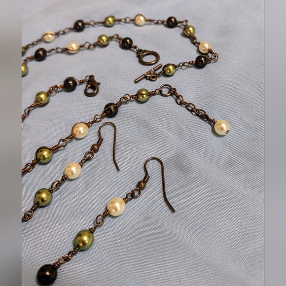 Swarovski Pearls Wire-wrapped in Copper Jewelry: Necklace, Bracelet and Earrings - Picture 6 of 8